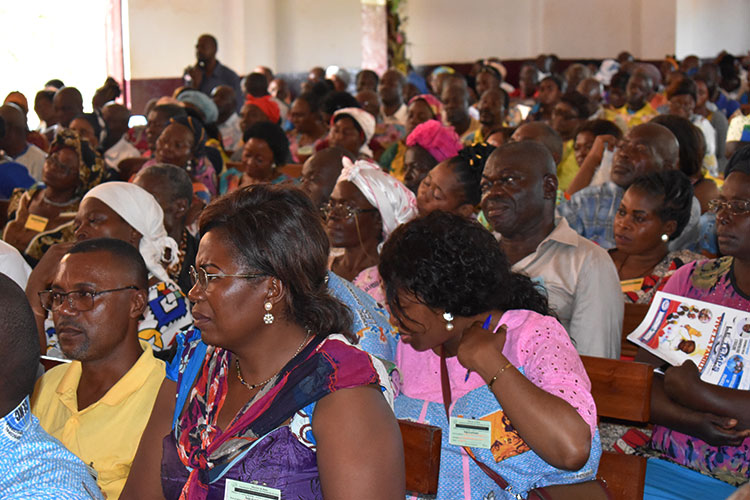congrès diocésain des familles à Ntui