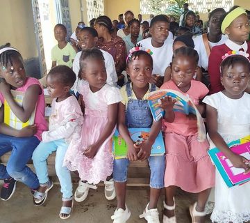 Messe des rentrees avec les jeunes paroisse de Bokito 2 web 360x320